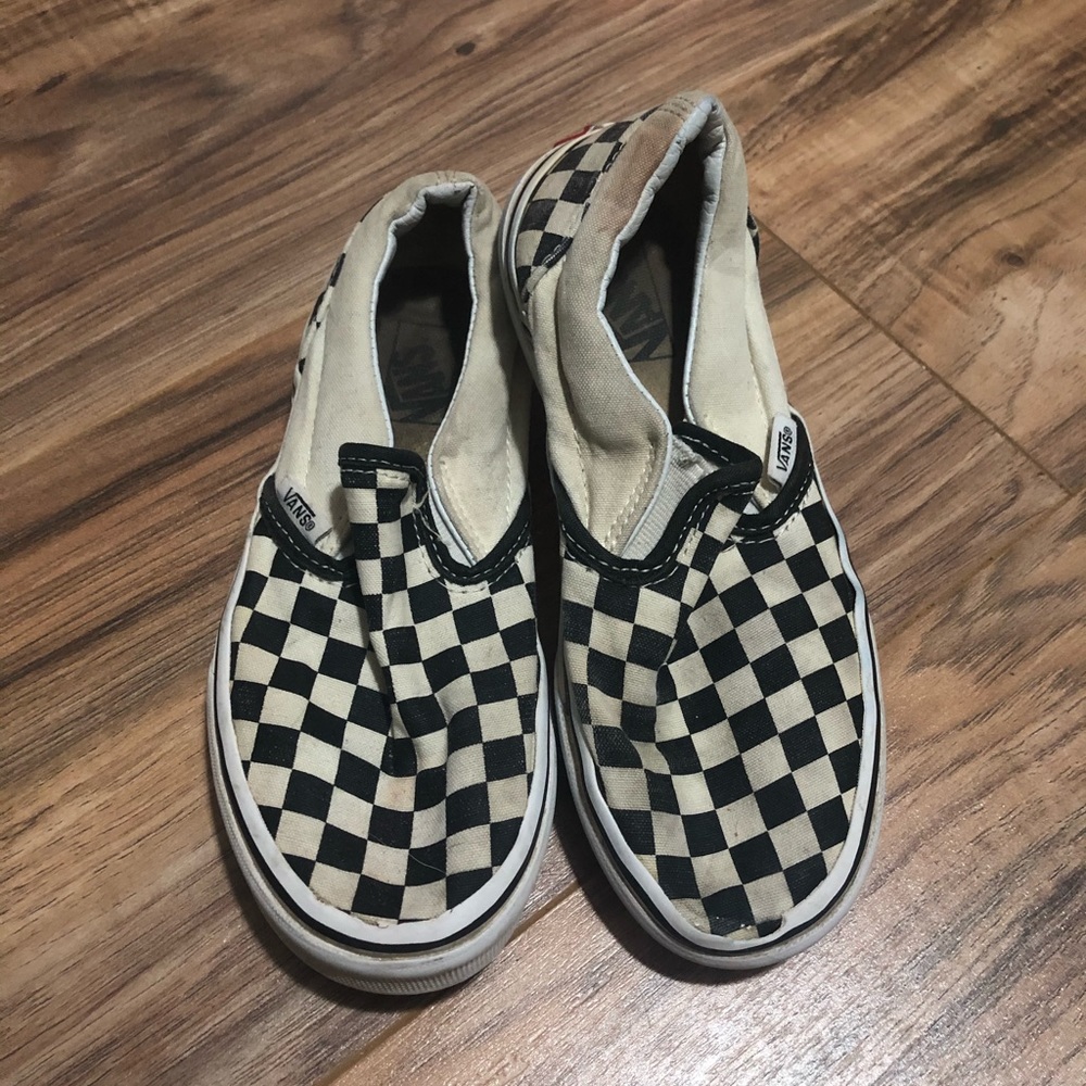 Black and white checkered vans size 2